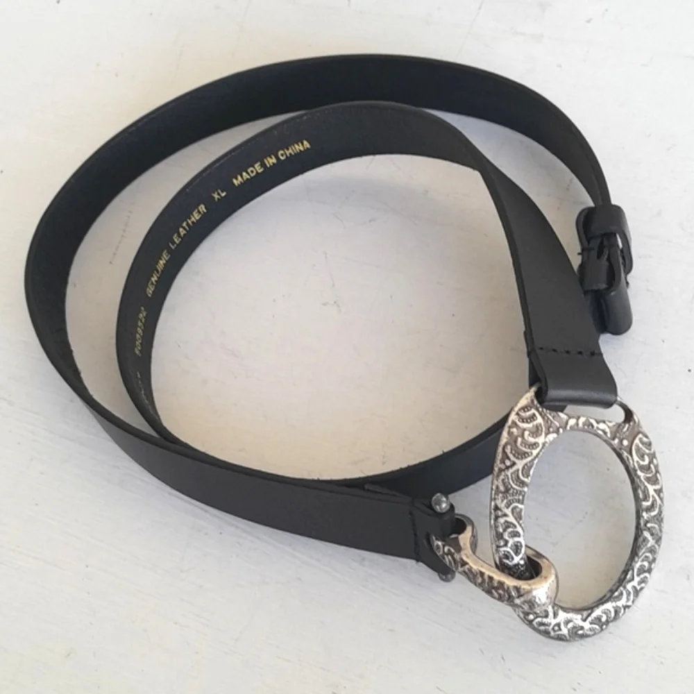 Lake Shore Drive Adjustable Leather Belt With Silver Buckle Size XL